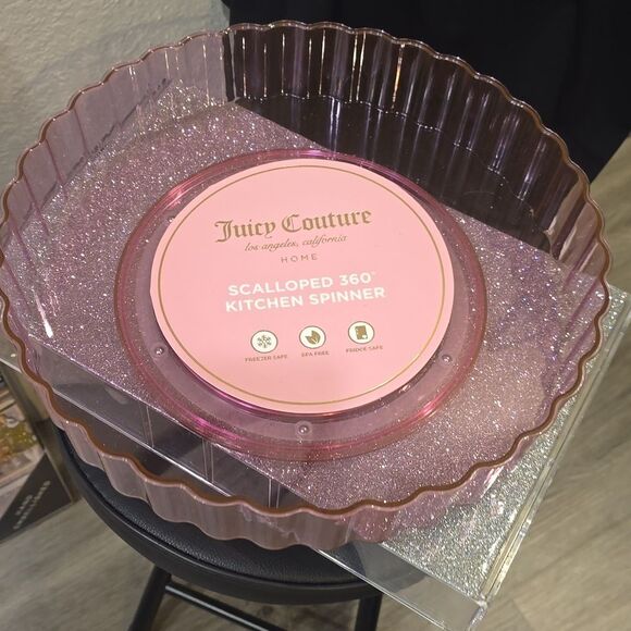 Juicy Couture Home Scalloped 360° Kitchen Spinner - Picture 4 of 5